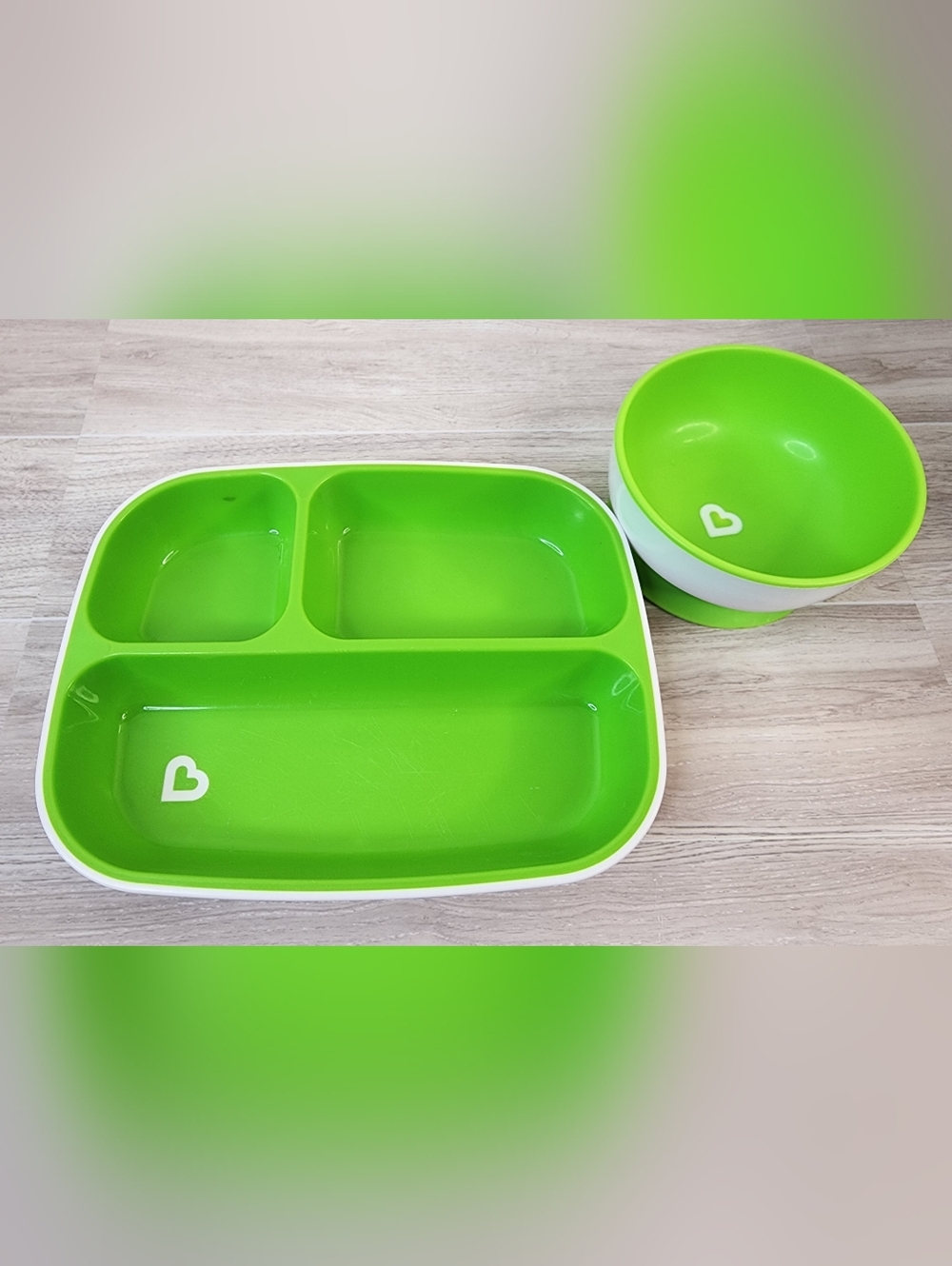 Munchkin Green Divided Plate and Bowl Set
